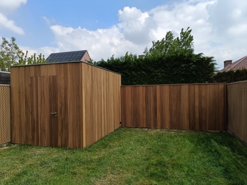 Tuinberging op maat in thermowood Ayous